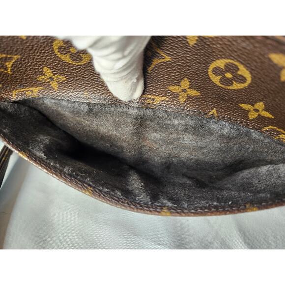 Louis Vuitton Monogram Orsay Clutch Wristlet Bag Canvas - Picture 12 of 16